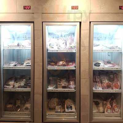 Meat N' Beer Boutique