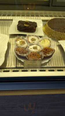 Chez Mom Cafe Bistro