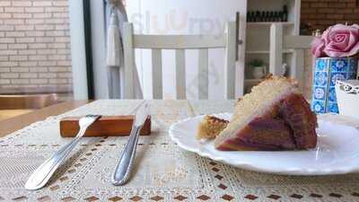 Chez Mom Cafe Bistro