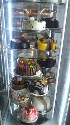 Padaria & Confeitaria Palmeiras