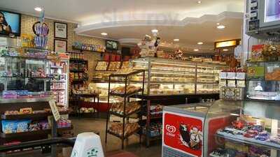 Padaria & Confeitaria Palmeiras