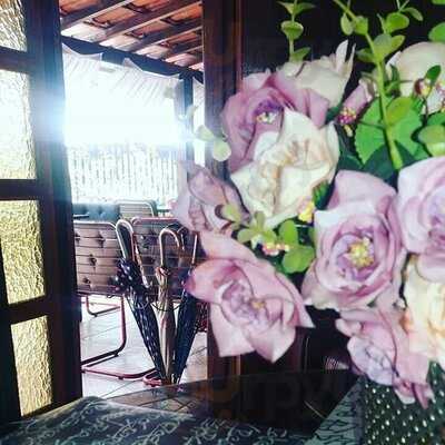 Divino RetrÔ Gastrobar & Café