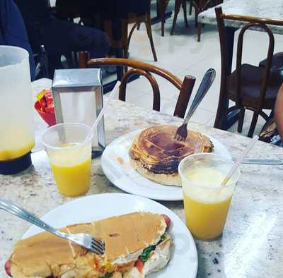 Andre & Rodrigo Lanches