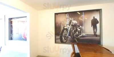 Armazém Garagem Bar