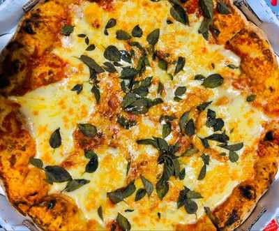 Gloria & Maria - Pizza E Chopp