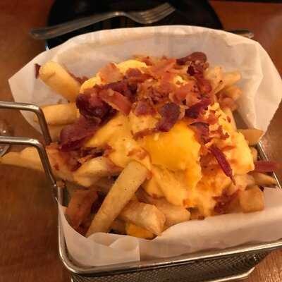 Monkey Burger N’ Shake