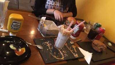 Monkey Burger N’ Shake