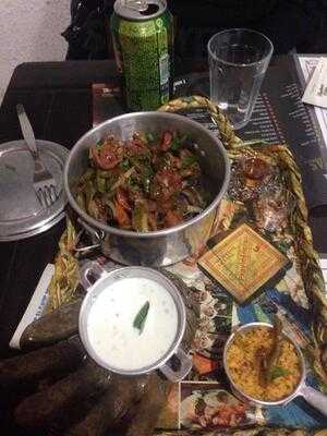 Em Canto Bar E Lanchonete