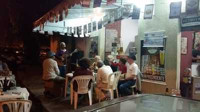 Em Canto Bar E Lanchonete