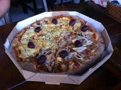 Sebastian Bar & Pizzaria