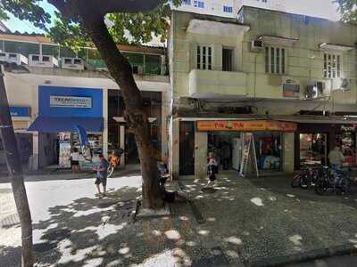 Rua Vinicius De Moraes 101 A