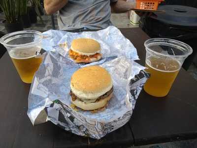 Flor & Cultura Cafe Bar