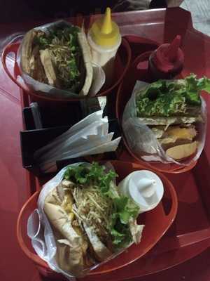 Eu E A Noite Lanchonete