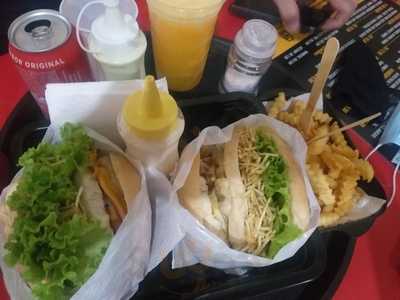 Eu E A Noite Lanchonete