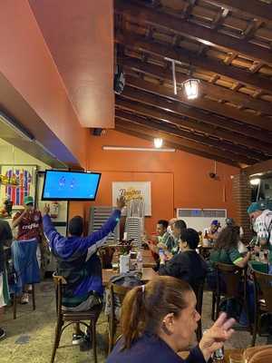 Pompeu & Pompeia Bar E Restaurante