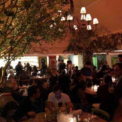 Cafe De La Musique Dining Club