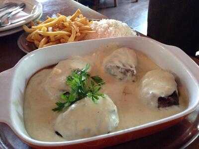 La Tivoli Pizza & Grill