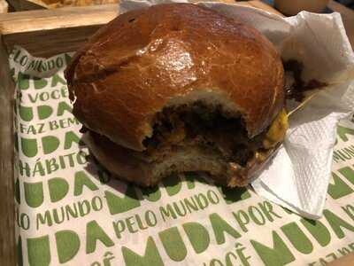 Muda Organic Burger & Bar