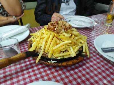 Caramboleta Esfiharia E Pizzaria