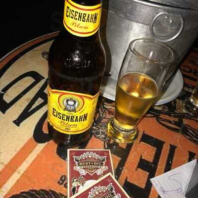 Rust & Oil Retro Motorsports Bar And Cafe