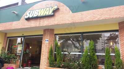 Subway Paes De Barros