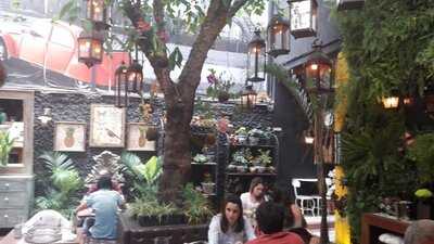 La Innocent Bistrô E Bar