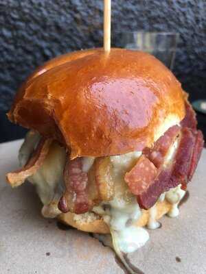 Grelha - Burger, Breja & Comida Bruta