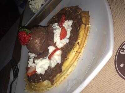Crepes & Waffles Analia Franco