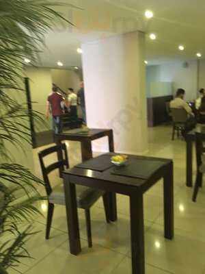 Paulinhos Grill Premier