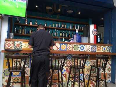 Amadeo Biemia E Gastronomia