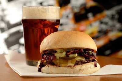 Brooklyn's Burger & Beer