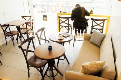 Cafe Expresso Delicatessen