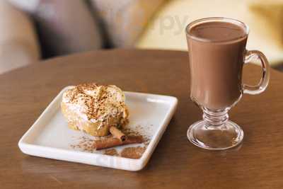 Cafe Expresso Delicatessen