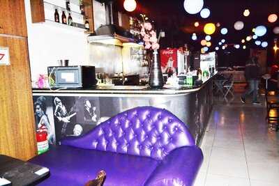 Hooker Blues Burguer & Beer