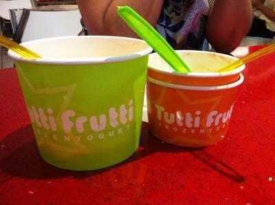Tutti Frutti Frozen Yogurt