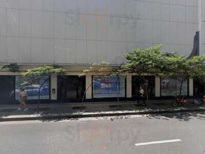 Tutti Frutti Frozen Yogurt