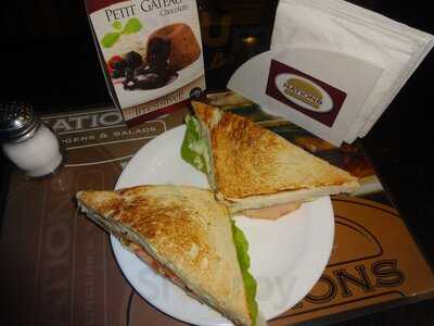 Nations Burger & Salad