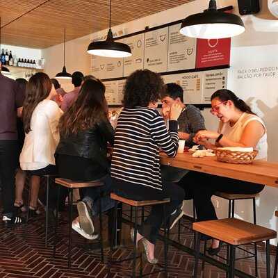 La Guapa Empanadas Artesanais E Café - Berrini