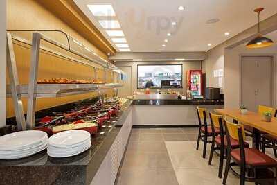 Sr Chau - Comida Oriental