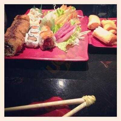 Flying Sushi Santana