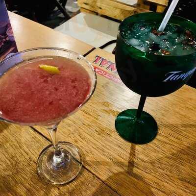 Clandestino Burger & Bar