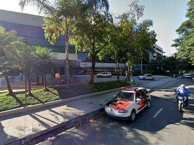 Giraffas, Av. Reboucas