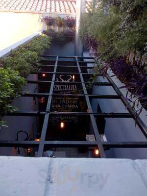 Café & Bistrô Speccialitá