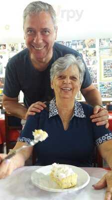 Ed Carnes Restaurante