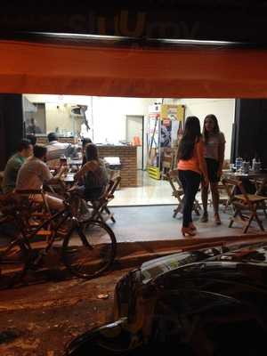 Biruta's Pasteis E Lanches