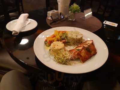 Grand Prix Piano Bar