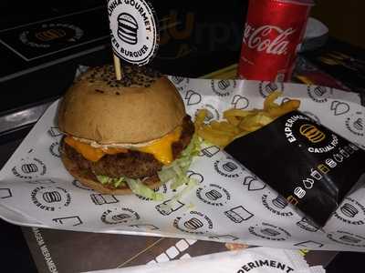 Experimenta Casual Food