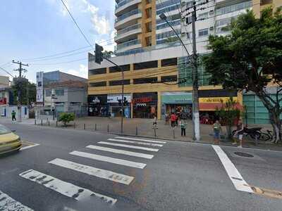 Experimenta Casual Food