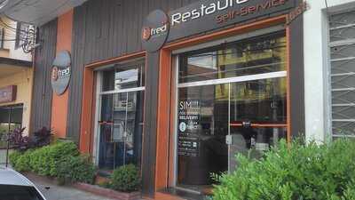 Mr. Fred Grelhados & Cia