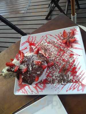 Jah Do Acai / Penguins